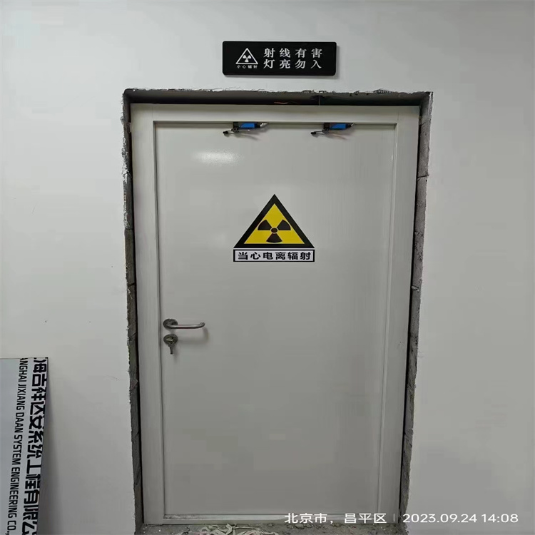 辽宁电动铅门关不严就开了的原因